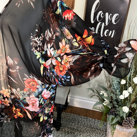 One size floral duster - Picture 3 of 3